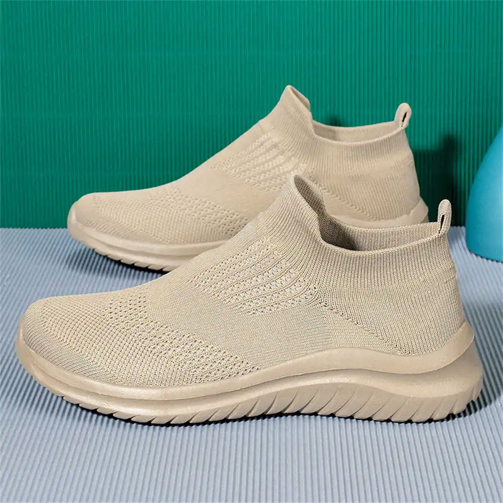 Beige Zachte Nieuwe Nieuwighei - Kids Outdoor Play Ideas recensie en prijs